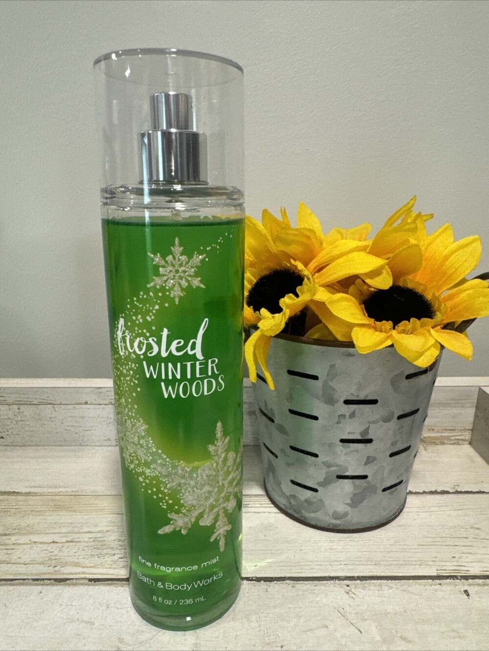 Bath & Body Works Frosted Winter Woods Fine Fragrance Mist 8oz RARE